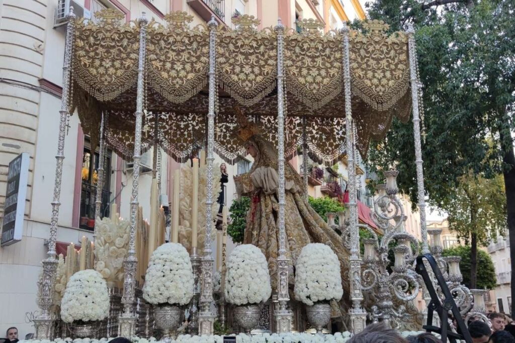 Palio de Rosario Doloroso de la Hermandad de Montesion - Sevilla