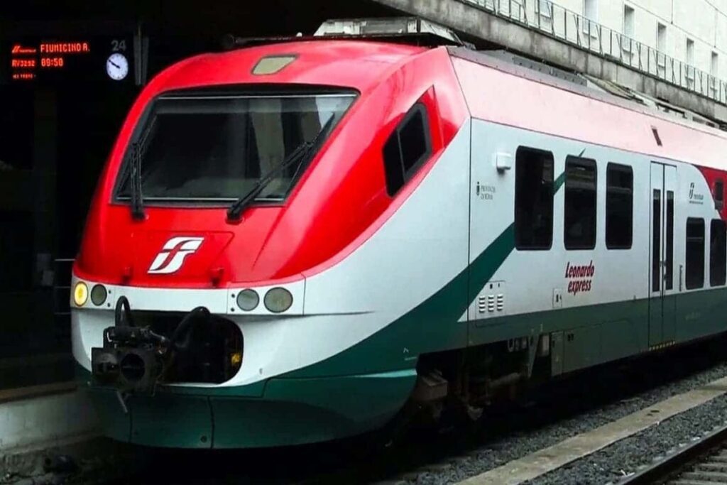 Aeropuerto de Fiumicino con tren Leonardo Express hacia el centro de Roma